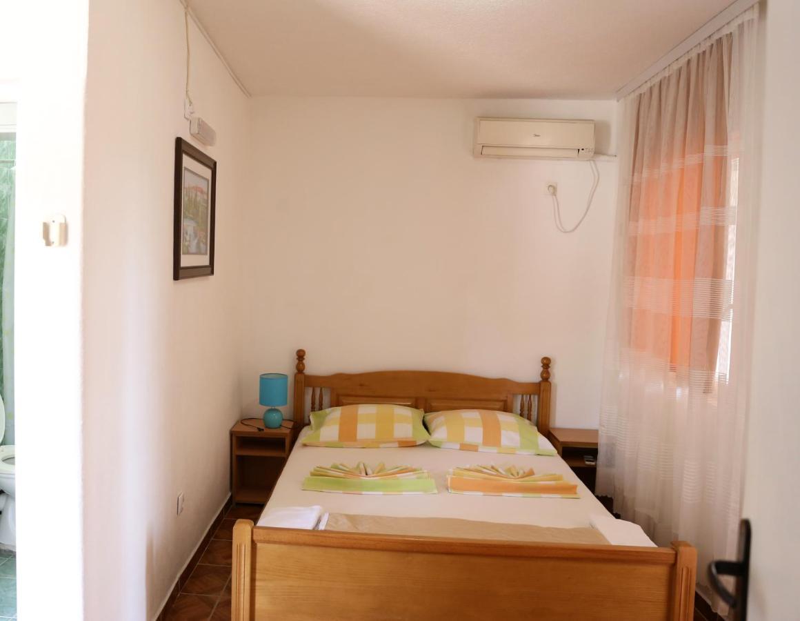 Apartment Friendly House