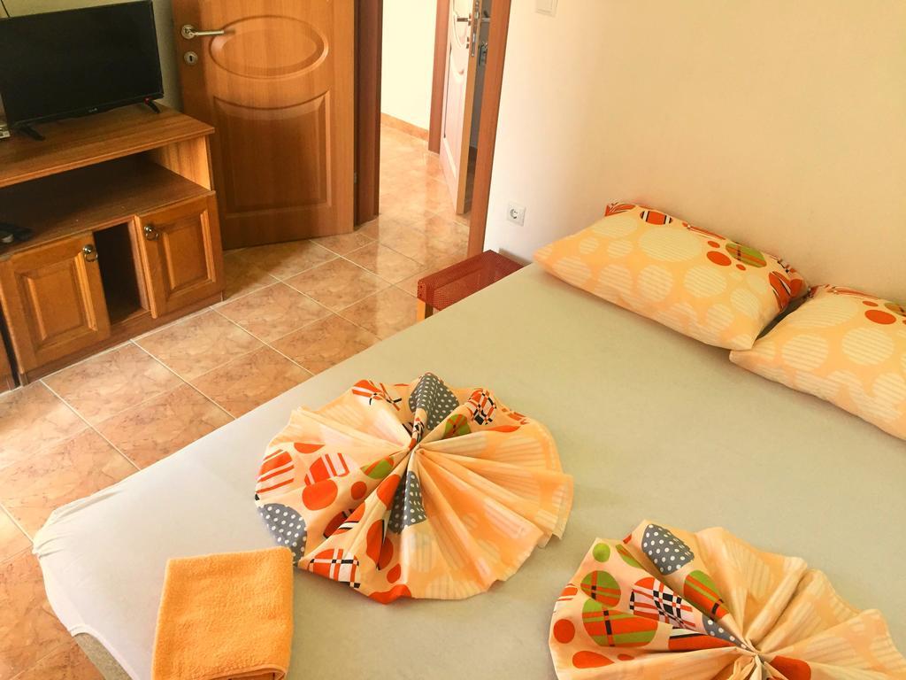 Apartment Friendly House Ulcinj